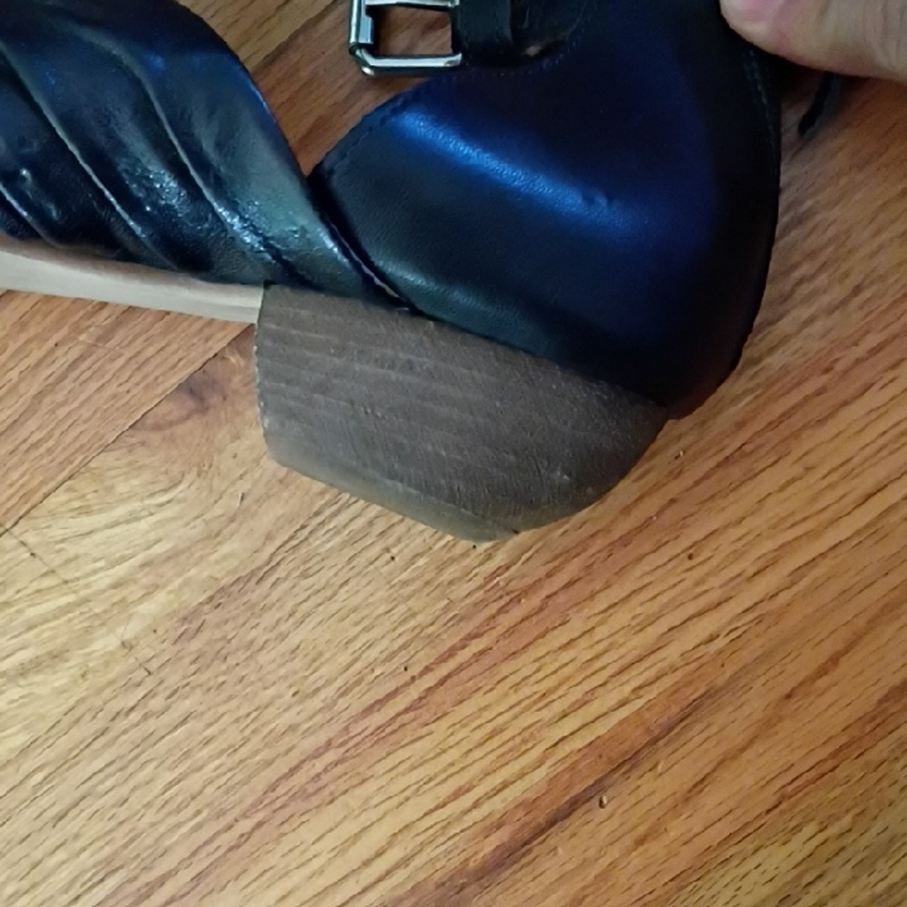 Miz Mooz Cassi Black Leather Strappy Sandals Wide 39 - Picture 4 of 12